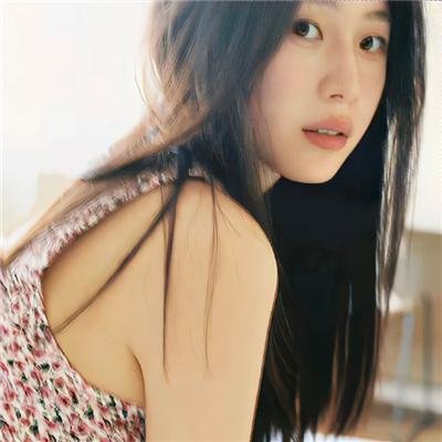 《红萼纷纷》